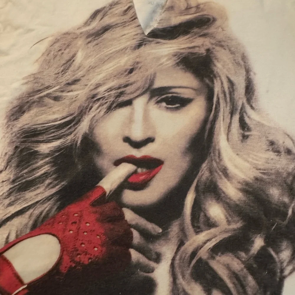 Vintage Madonna t-shirt 2012 Tour - hand-cut - Picture 2 of 5